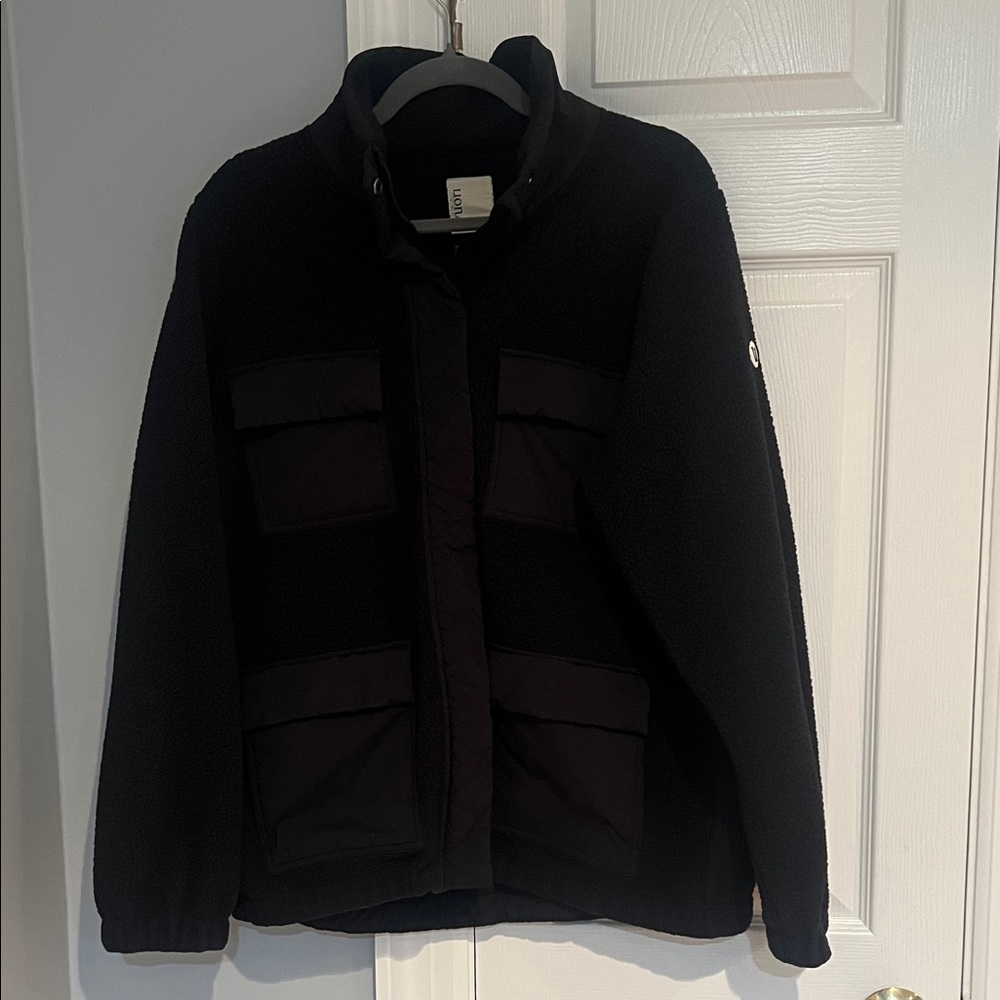 Vuori women's Black fleece
